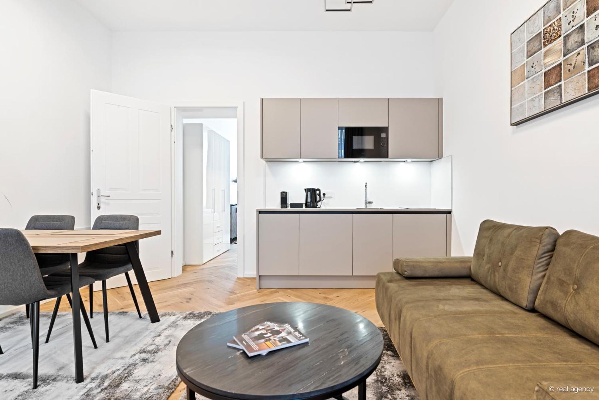 Easy Flat Hernals Wina Bagian luar foto