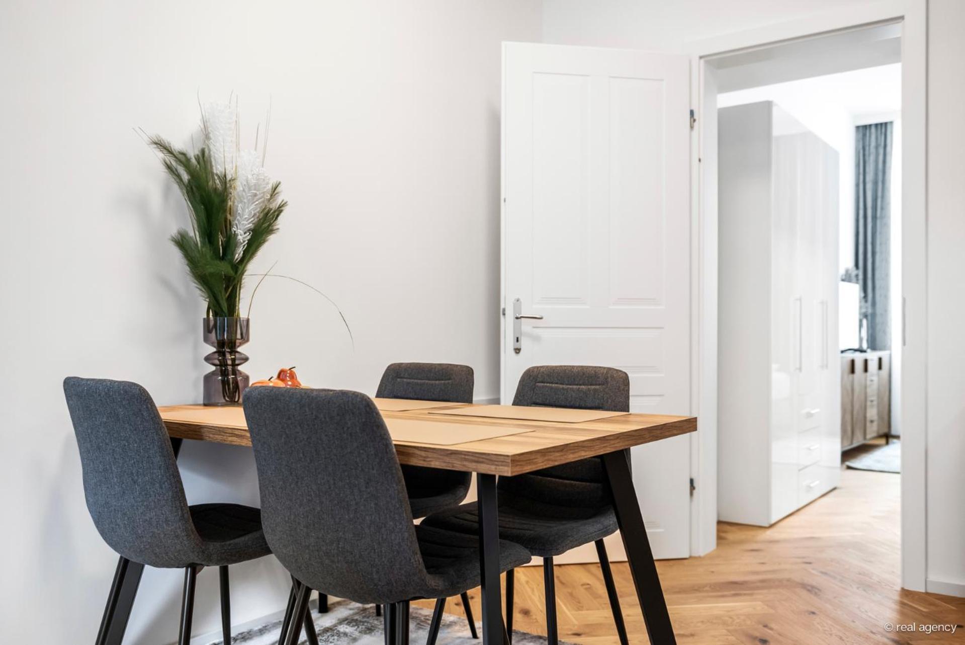 Easy Flat Hernals Wina Bagian luar foto