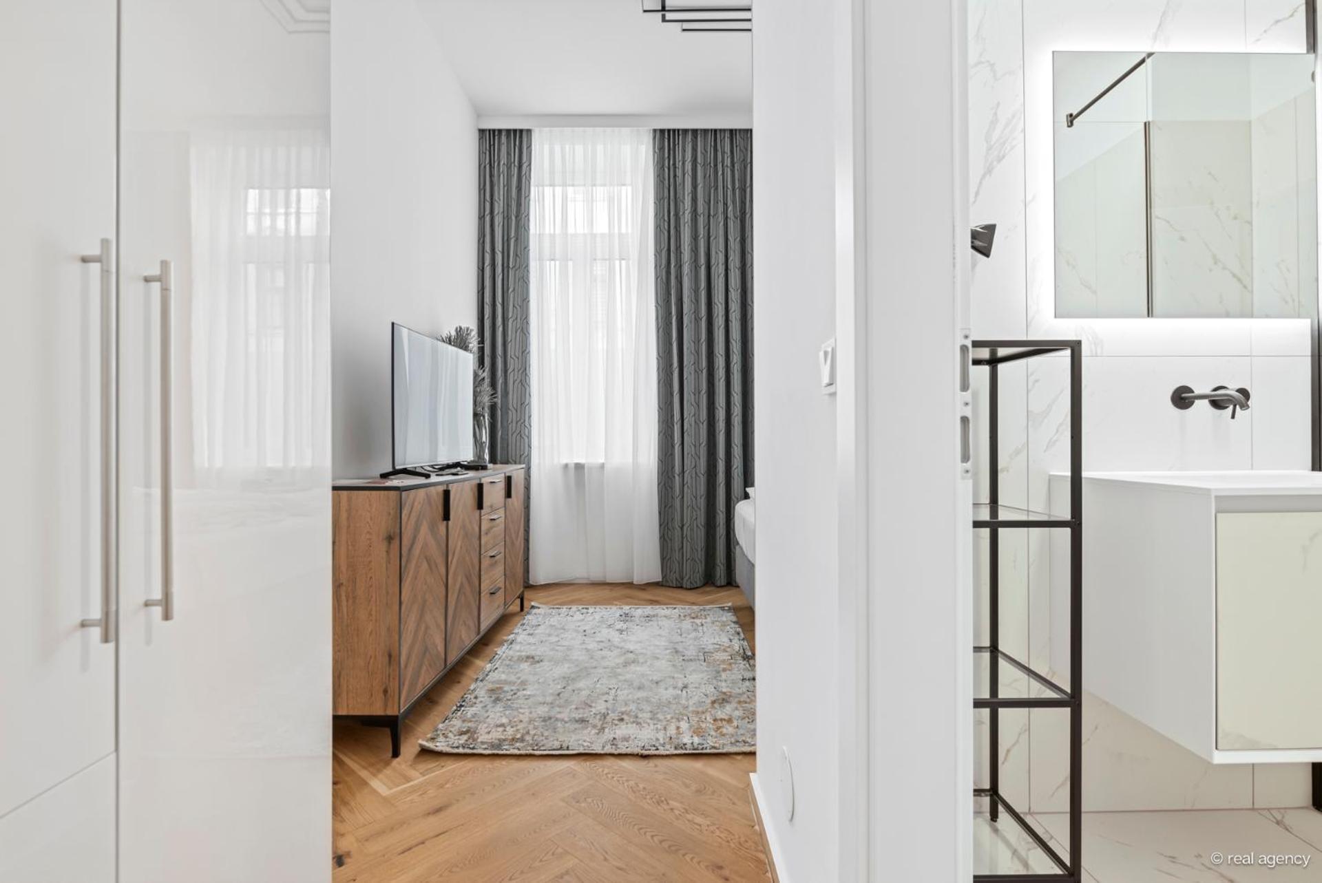 Easy Flat Hernals Wina Bagian luar foto