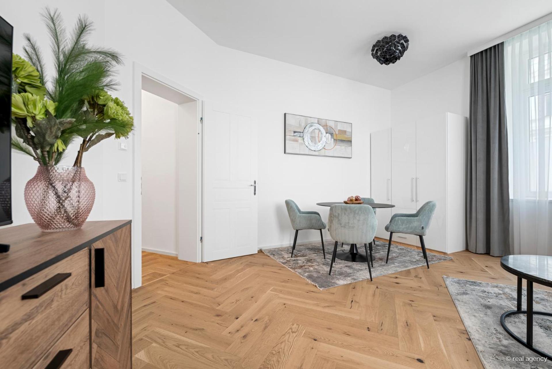 Easy Flat Hernals Wina Bagian luar foto