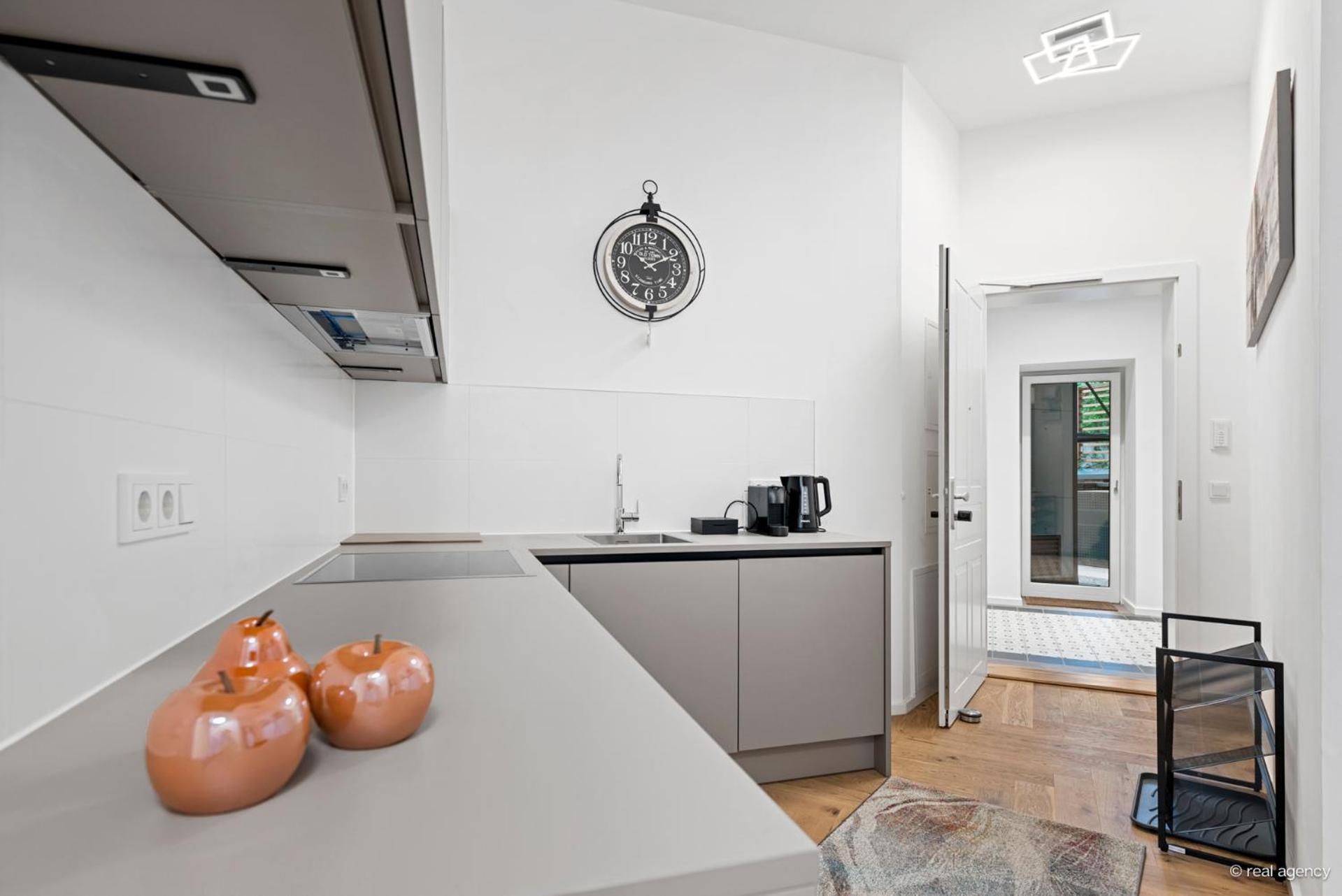 Easy Flat Hernals Wina Bagian luar foto