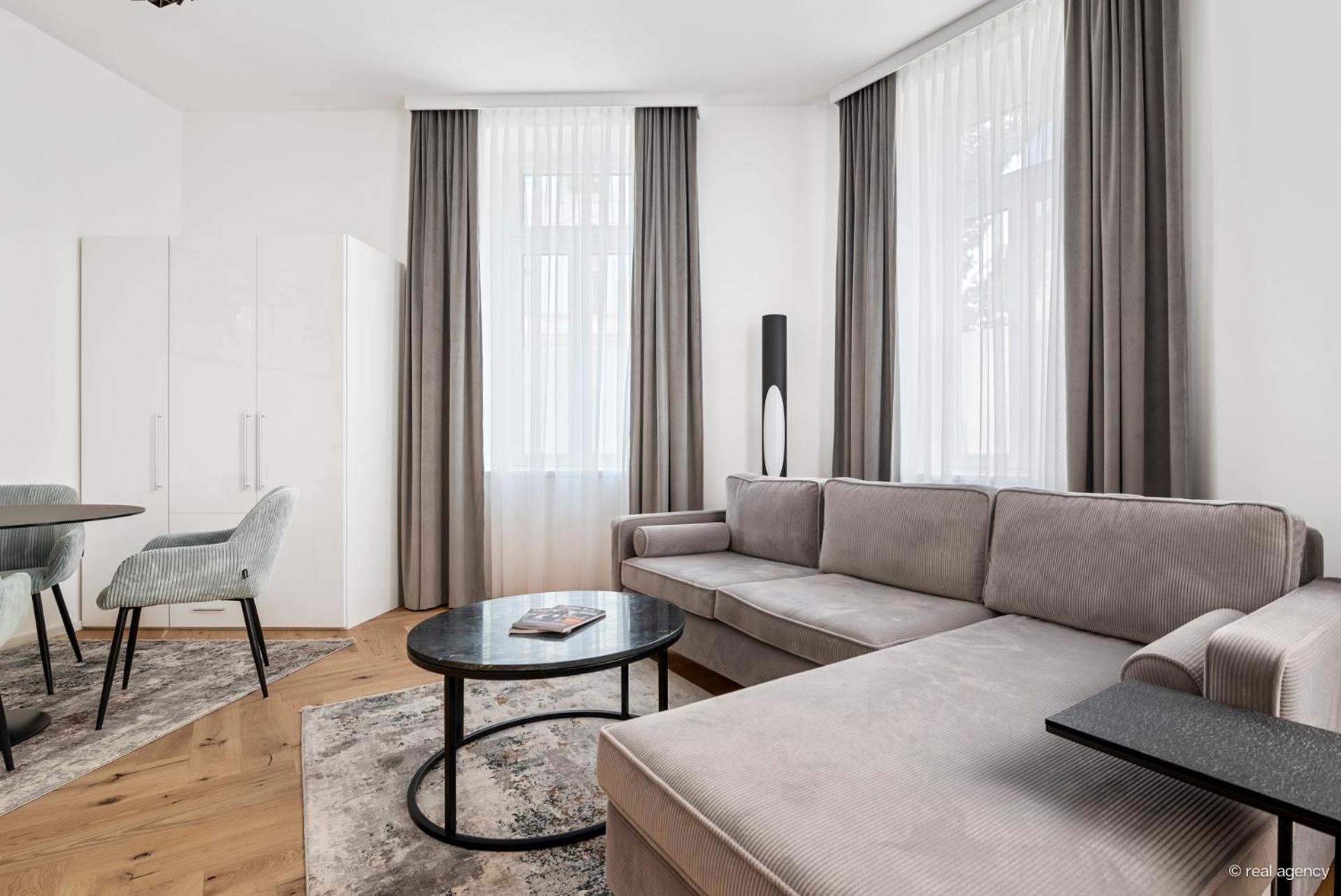 Easy Flat Hernals Wina Bagian luar foto