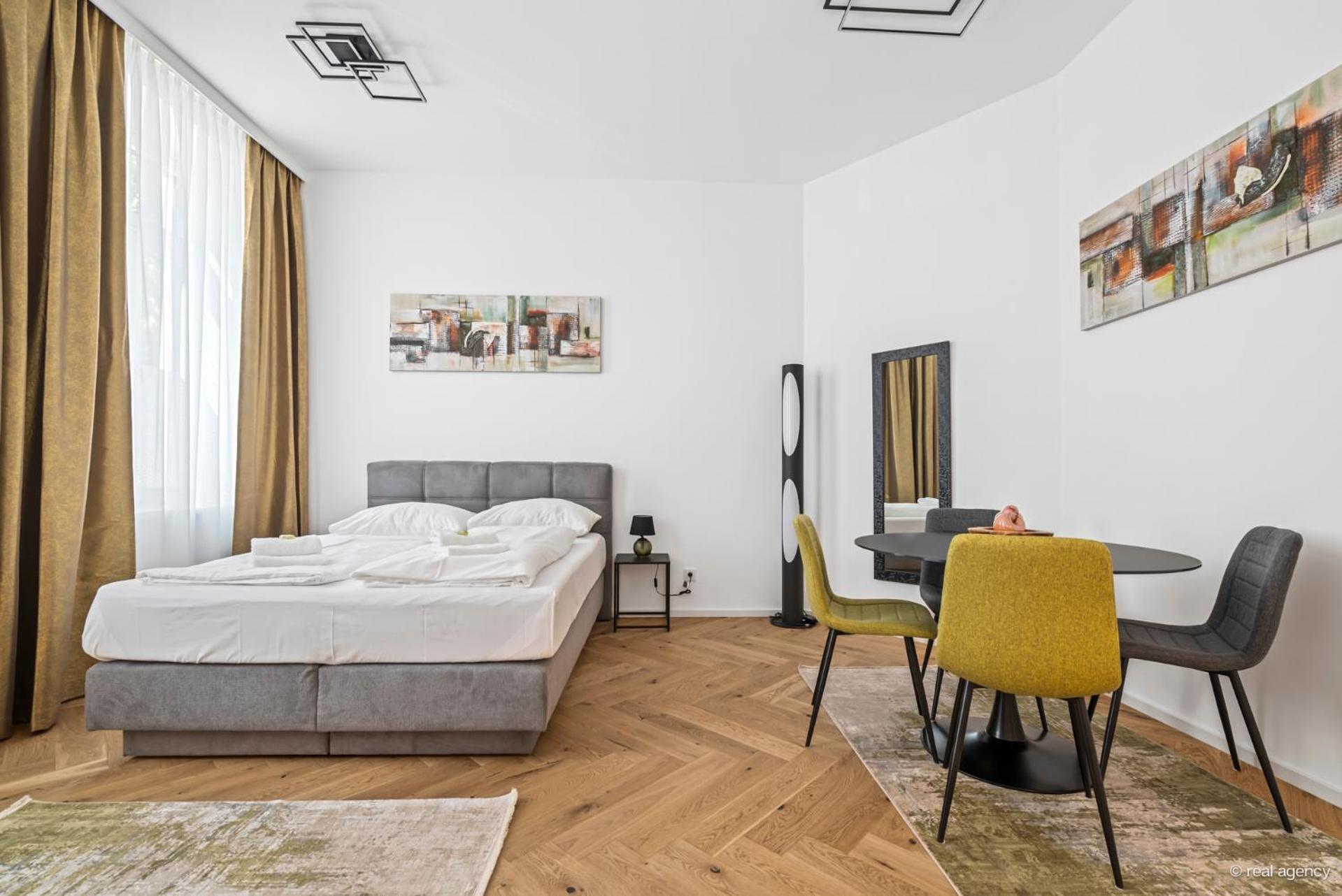 Easy Flat Hernals Wina Bagian luar foto